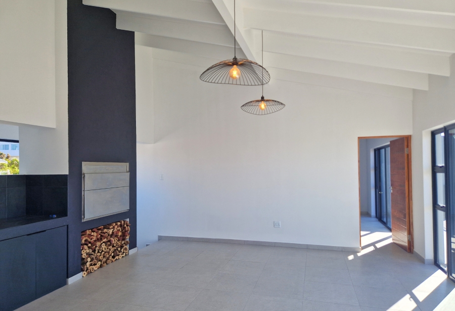 3 Bedroom Property for Sale in Wavecrest Eastern Cape